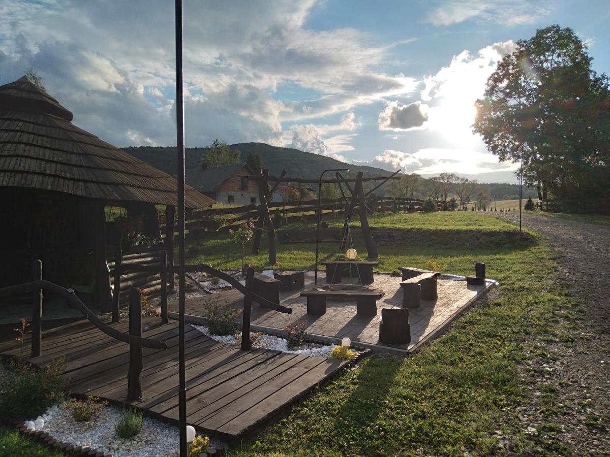 Domek Na Prerii Villa Ustrzyki Dolne Ngoại thất bức ảnh