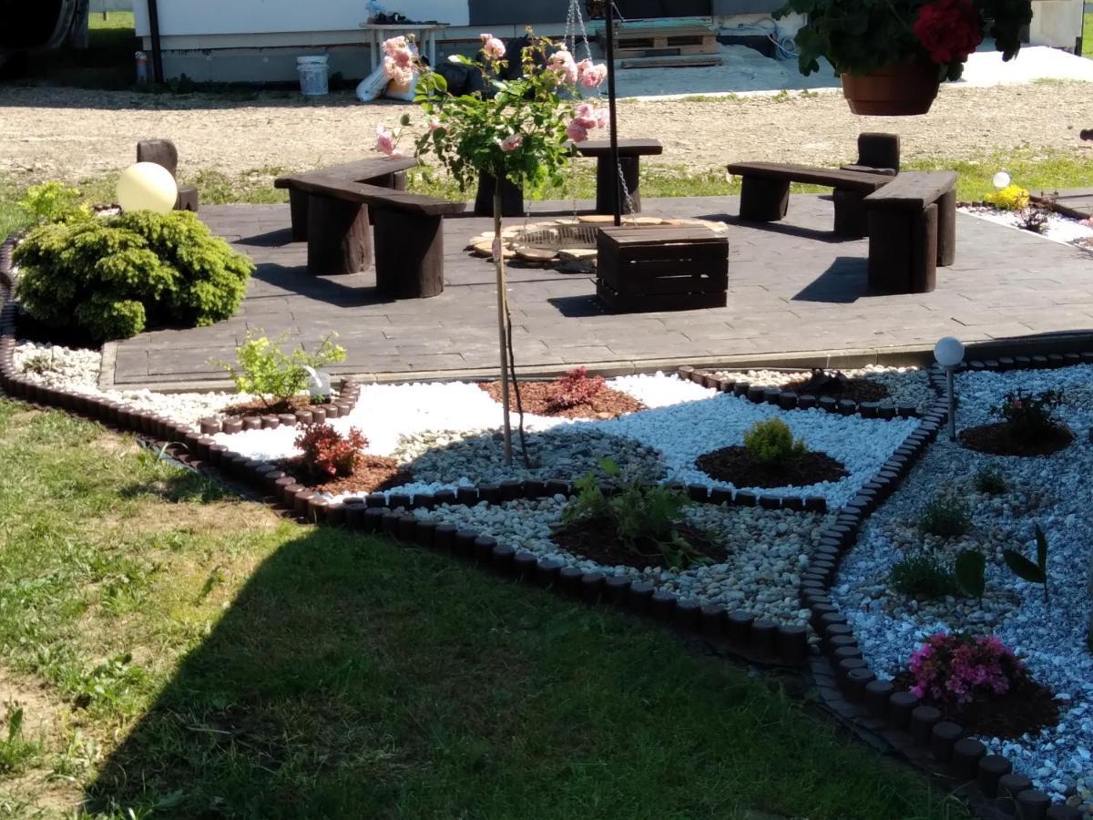 Domek Na Prerii Villa Ustrzyki Dolne Ngoại thất bức ảnh